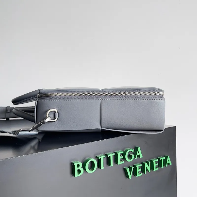 All categories 💚 Authentic bags 💚 BV 2025 new Bottega Veneta large plaid woven men's briefcase